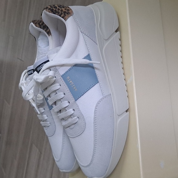 NIB Axel Arigato sneakers - Picture 5 of 16